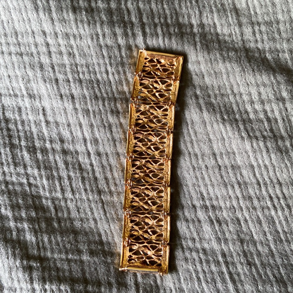 Gold Bracelet with Orange and Turquoise Accents - Picture 4 of 4